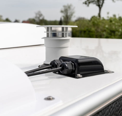 Mestic Solar Roof 2 Cable Connection 1503230 - solar charge controllers and connectors for caravans and campervans ensuring safe, stable off-grid solar power management - My Mestic